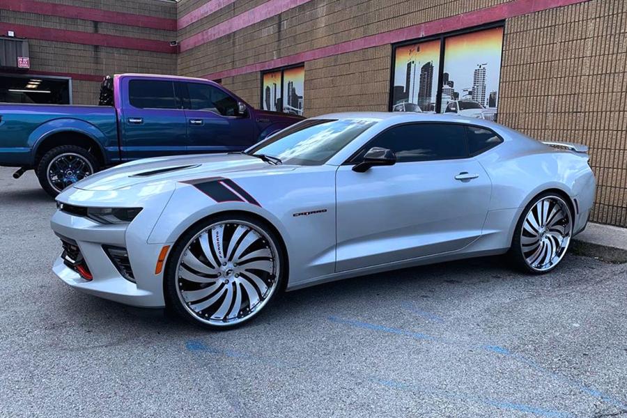  Chevrolet Camaro on Forgiato Wheels (Canale-L) 2019 года  (фото 1 из 1)